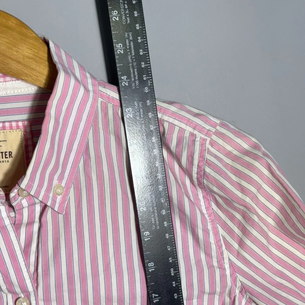 Hollister Button Down Shirt Womens Size Medium Striped Pink Preppy Academia Twee - Picture 6 of 9